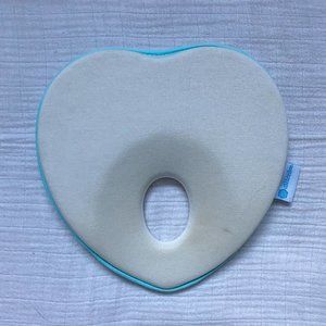 Baby pillow for flat head prevention